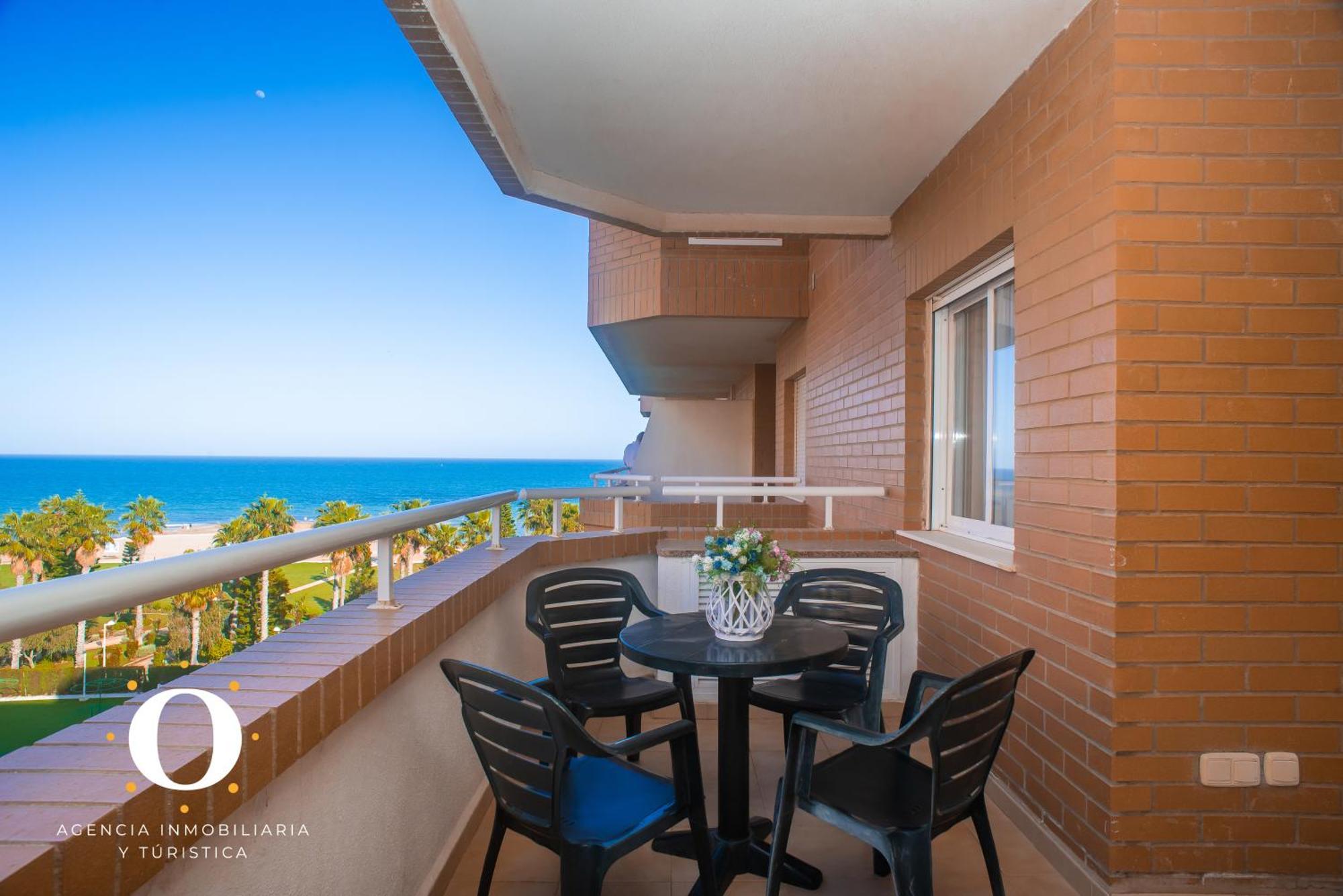 Holiday Primera Linea Magic World Oropesa del Mar Bagian luar foto